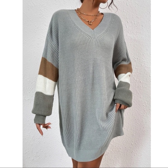 Cozy color Block Knit Oversized Sweater Dress - Picture 3 of 5